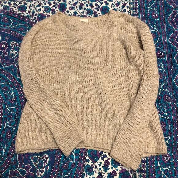 Garage Sweaters - Garage oatmeal v neck sweater like new Garage Sweaters - Garage oatmeal v neck sweater like new